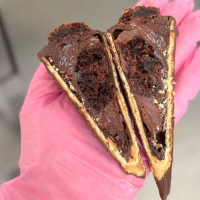 imagem de Cone trufado de brownie com brigadeiro