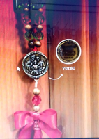 imagem de Dezena de porta com laço vermelho